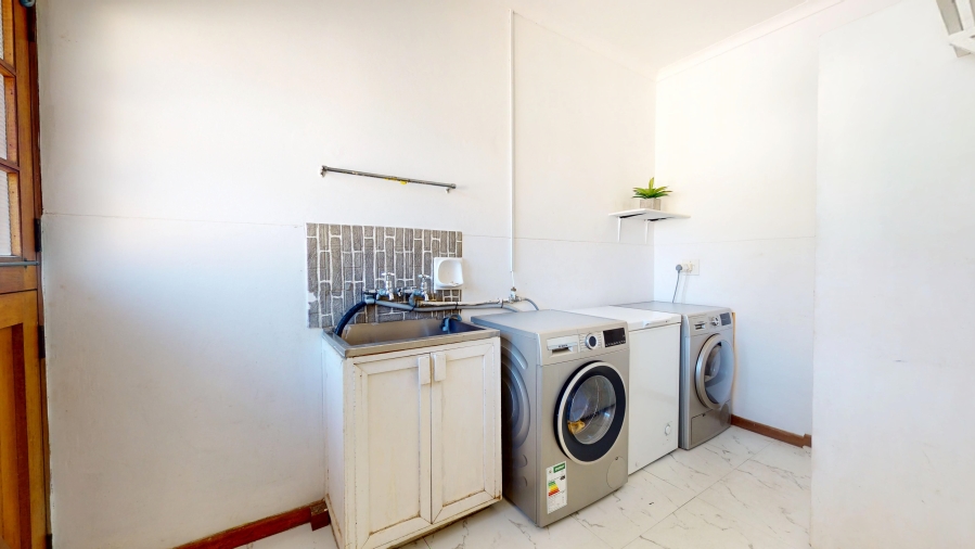 4 Bedroom Property for Sale in Wellington North Western Cape